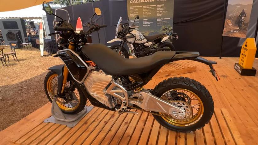 Himalayan EV Design और Looks