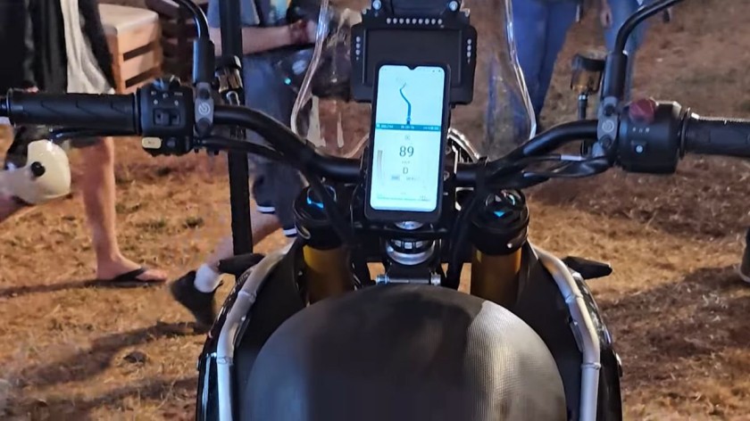 Himalayan EV फीचर्स